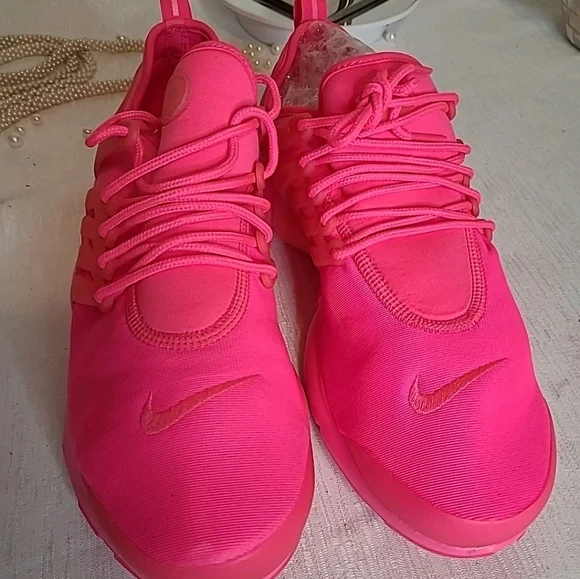 New Nike Women's Air Presto Pink Sneakers sz 11 - Picture 3 of 10